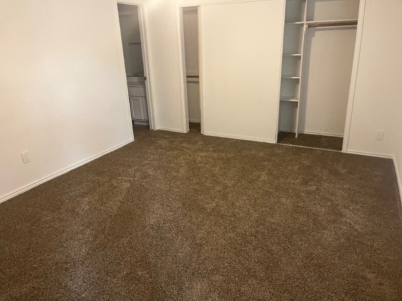 Building Photo - 1156 Highpoint Rd