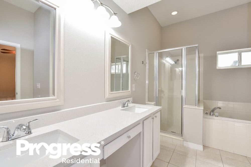 Building Photo - 4926 Walnut Ridge Dr