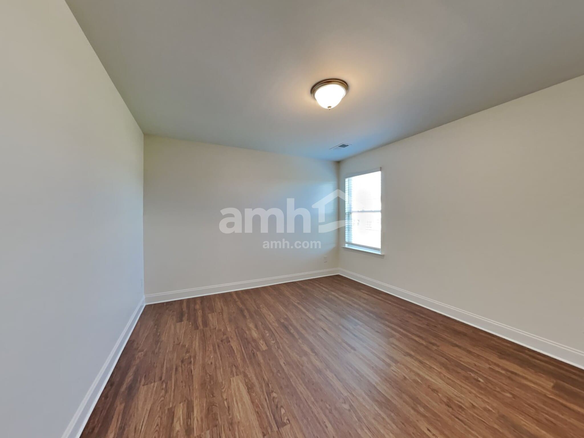 Building Photo - 183 Larragan Dr