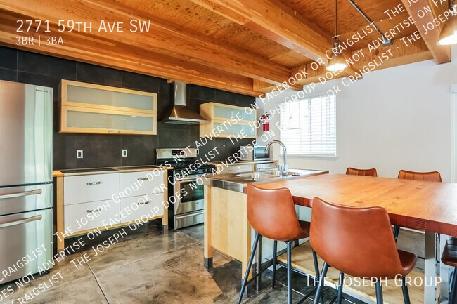 Building Photo - 2771 59th Ave SW