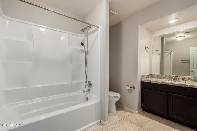 Building Photo - 3939 E Encinas Ave