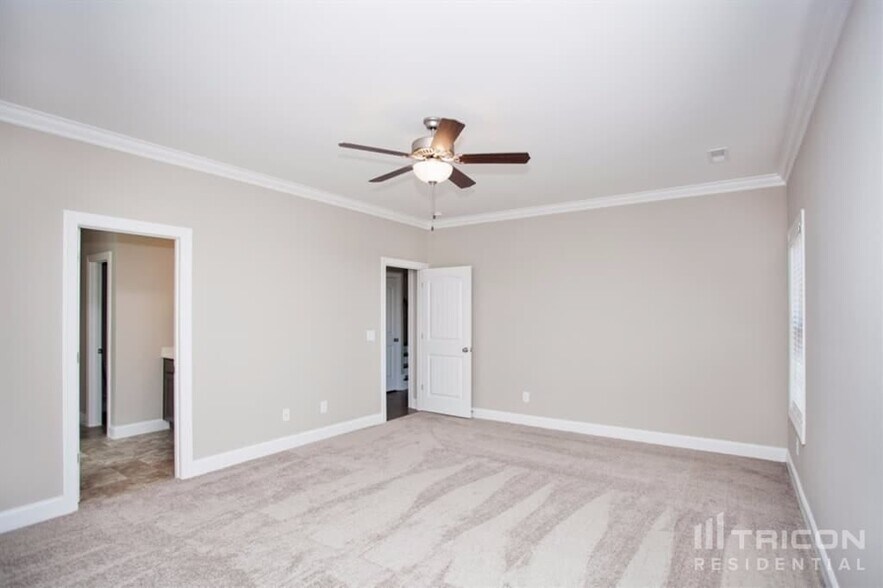 Building Photo - 1502 John Lee Ln