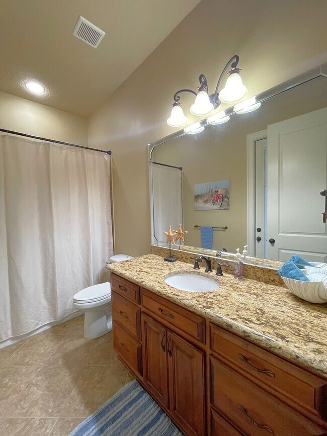 Building Photo - Luxury 3BR/3.5BA + Office in Winding River...
