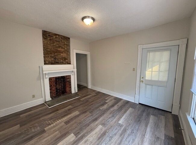 Building Photo - 329-1 Lexington Ave – 2 Bedroom Duplex wit...
