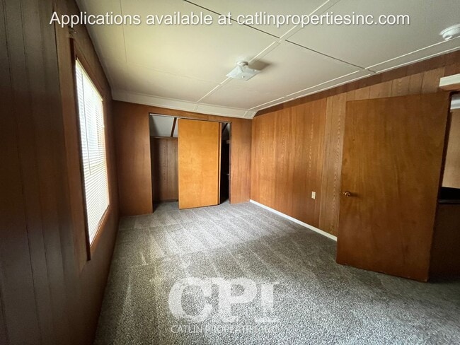 Building Photo - MOVE IN SPECIAL -  1/2 FIRST MONTHS RENT!!