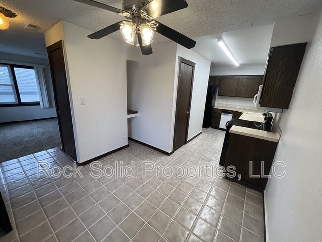 Building Photo - 3061 Reed Ave