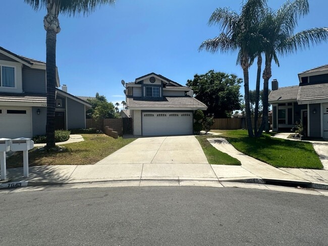 Building Photo - Beautiful Home in Desirable Rancho Cucamonga Neighborhood 3bed x 3bath with large back Yard