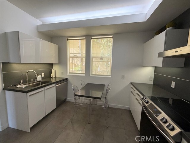 Building Photo - 574 E Palm Ave