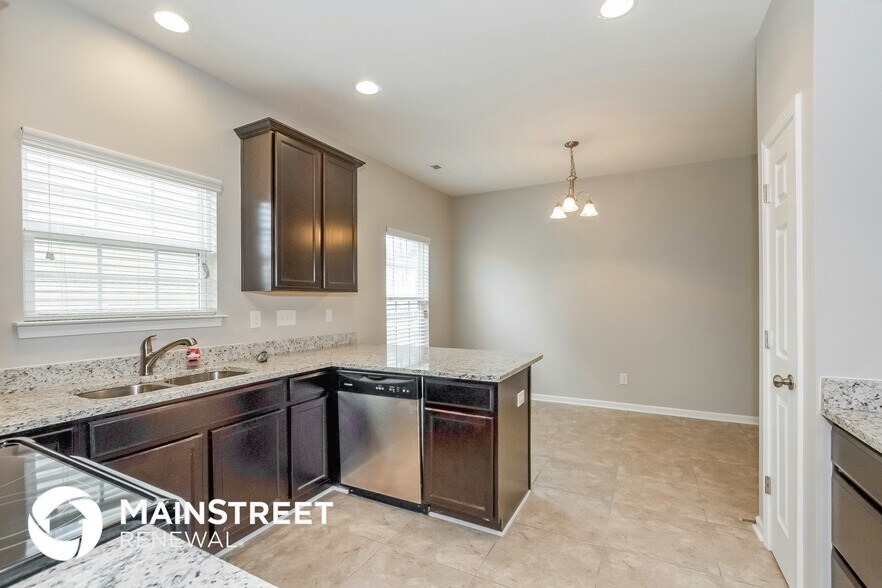 Building Photo - 9336 Bradstreet Commons Way