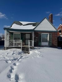 Building Photo - 10713 Beaconsfield St