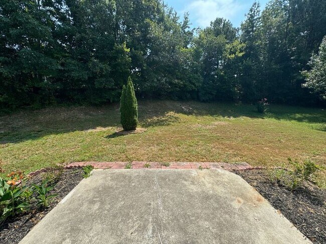 Building Photo - Fully Updated 4 Bedroom Home in Raleigh