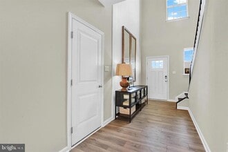 Building Photo - 491 Hanson St