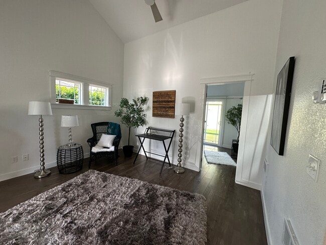 Building Photo - 4501 15th Ave SE