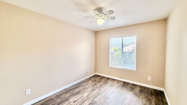 Building Photo - Bright & Lovely Two Story Townhome in the VistaMonte at San Luis Rey HOA Community of Oceanside!