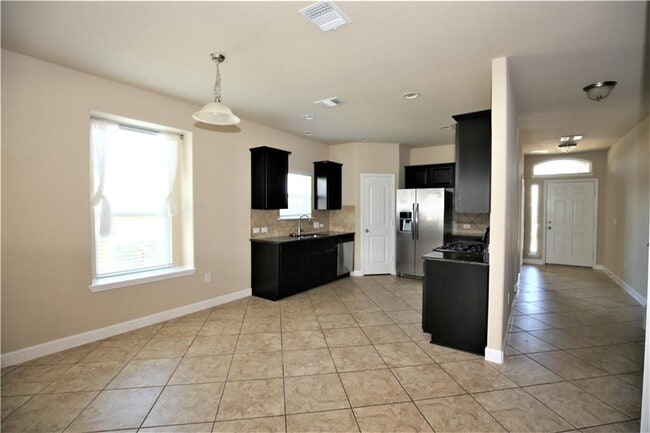 Building Photo - 46 Churchill Farms Dr