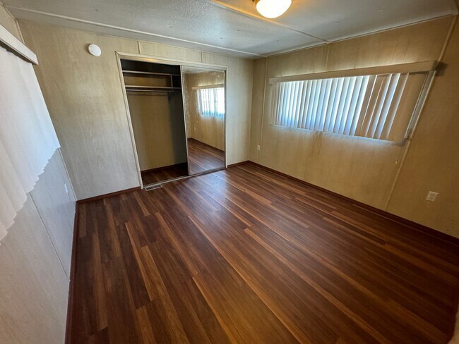Building Photo - MOBILE HOME FOR RENT