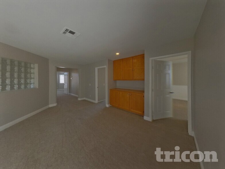 Building Photo - 1584 Bright View Dr