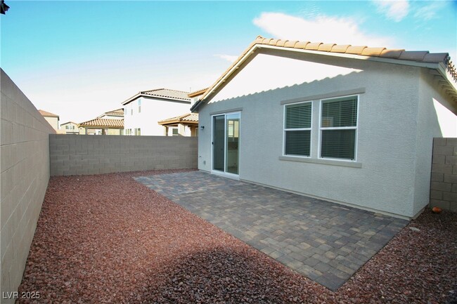 Building Photo - 4275 Tarim St