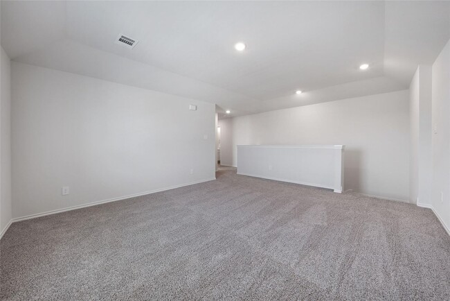 Building Photo - 507 Lantana Rd