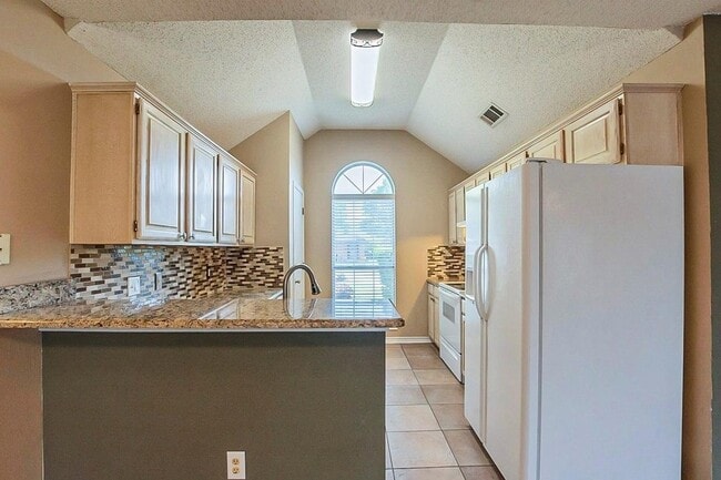 Building Photo - 4415 Haverhill Ln