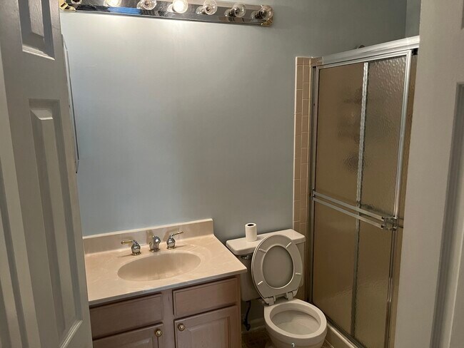 Building Photo - 1272 Ranchview Ct