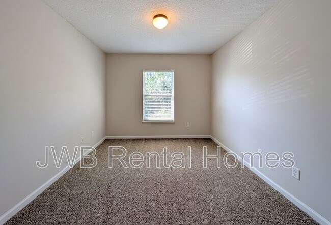 Building Photo - 625 Oakleaf Plantation Pkwy