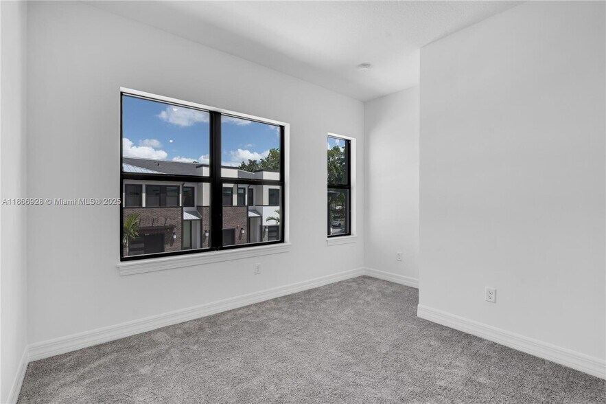 Building Photo - 8342 NW 7th Pl