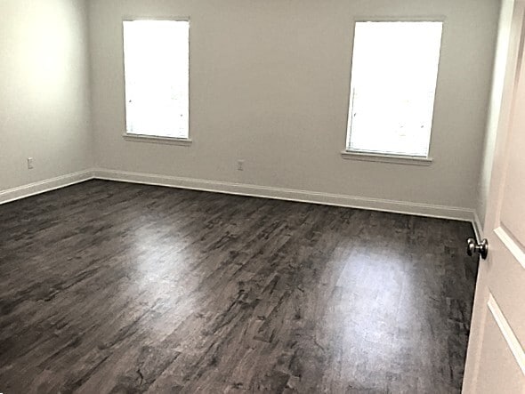 Building Photo - 323 Cortez Dr