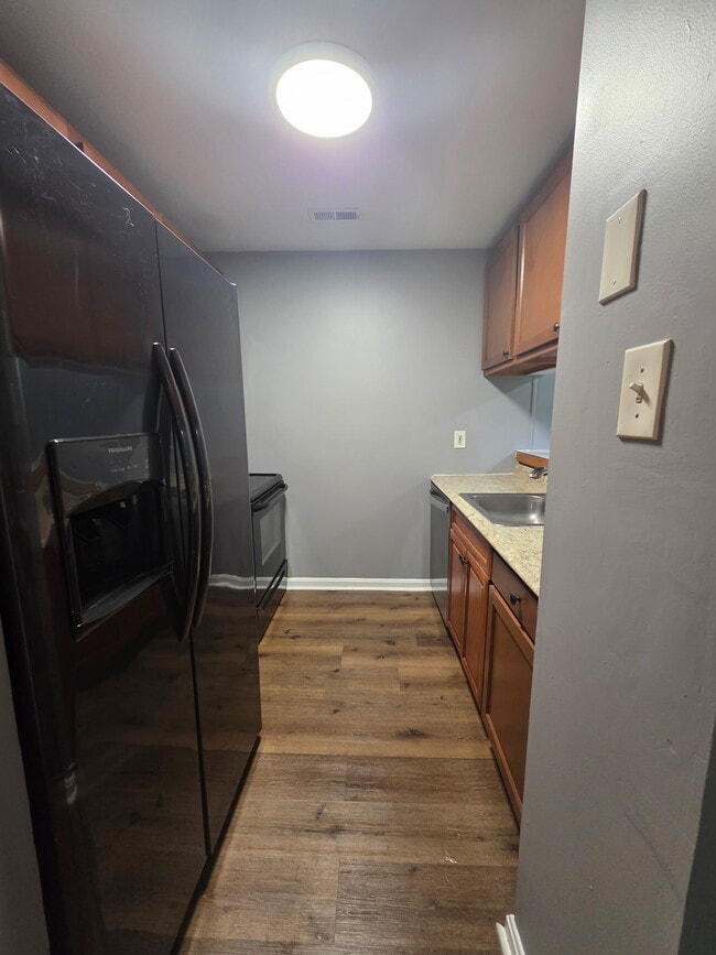 Building Photo - 4 Banyan Wood Ct