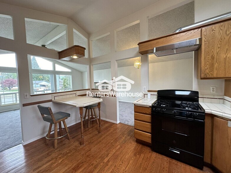 Building Photo - 955 Anacortes Ct NE