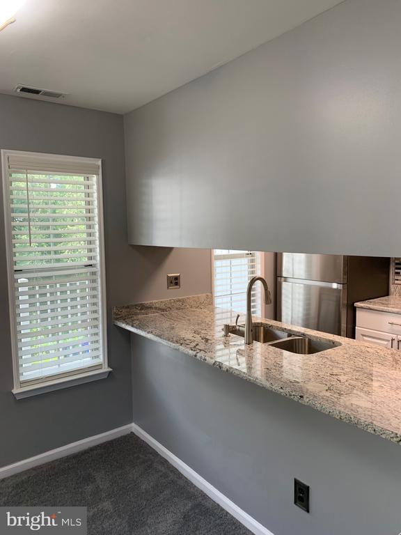 Building Photo - 809 Willings Way