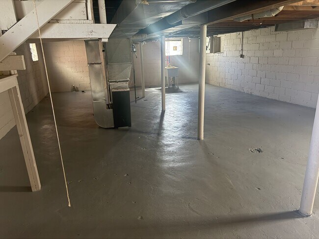 Building Photo - Cozy 3-Bedroom Home in Detroit