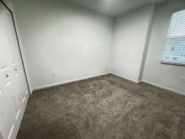 Building Photo - 7465 Stone Crk Trl