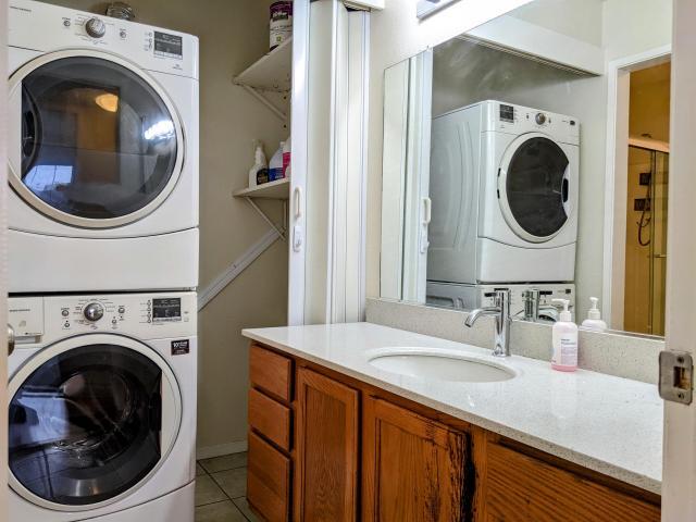 Building Photo - 2 bedroom in Hercules CA 94547