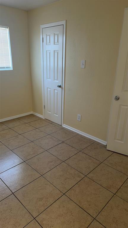 Building Photo - 1206 Bundrant Dr