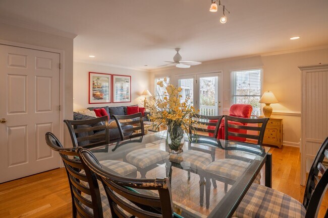 Building Photo - TIME TO SECURE A FURNISHED PROPERTY FOR THE FALL OF '26-SPRING OF '27