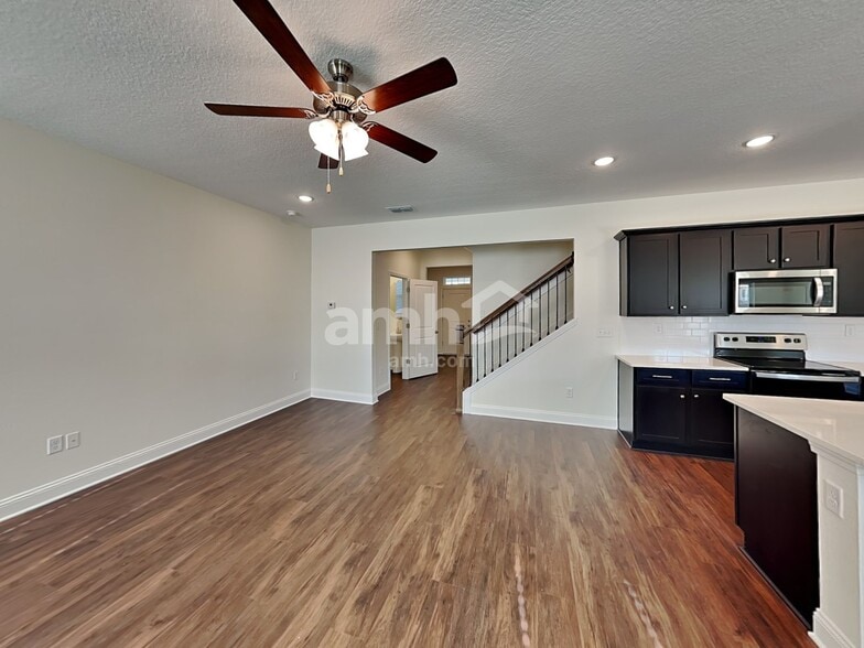 Building Photo - 179 Elcano Ln