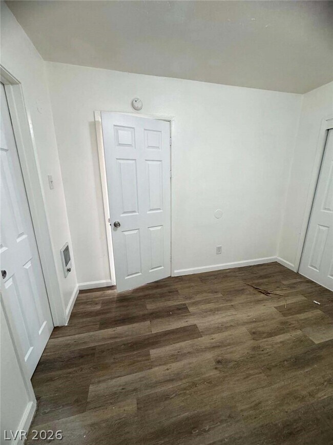 Building Photo - 312 W Cleveland Ave