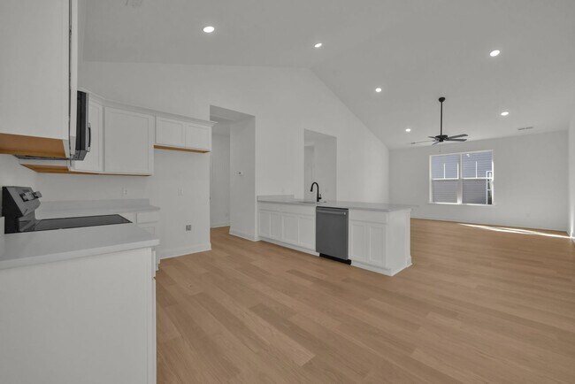 Building Photo - 6579 Elizabeth Ann Wy