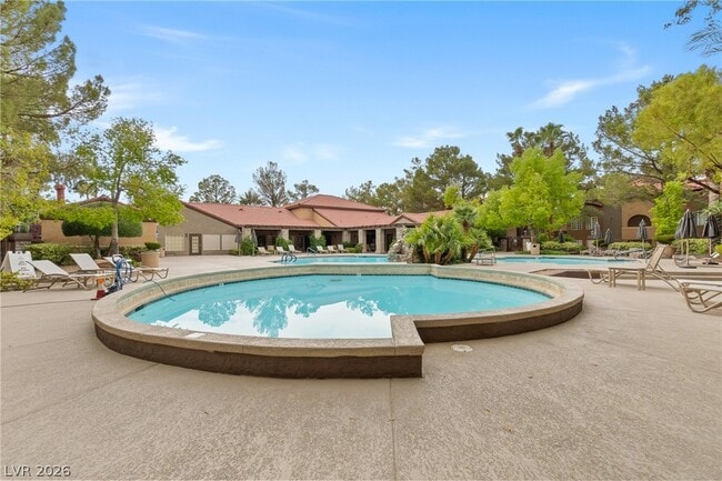 Building Photo - 2200 S Fort Apache Rd