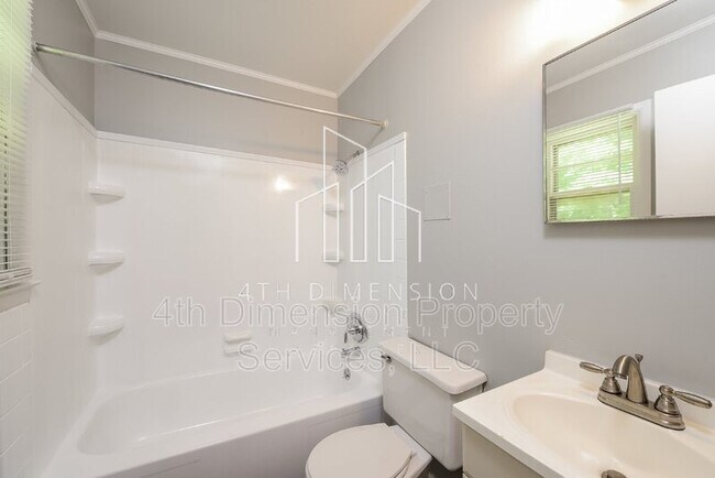 Building Photo - 1321 W Sedgefield Dr