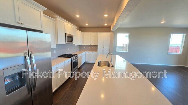Building Photo - 1032 Baker Hts Lp
