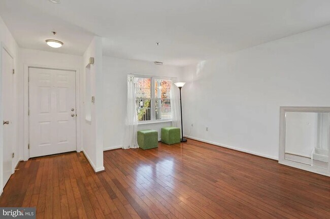 Building Photo - 505 McManus Way