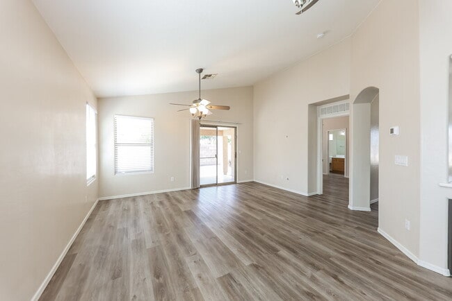 Building Photo - 2609 N 107th Ln