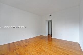 Building Photo - 1051 Meridian Ave