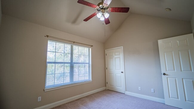 Building Photo - Bulverde Gem for Lease