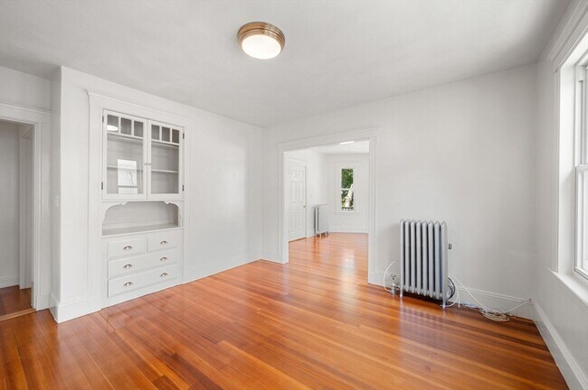 Building Photo - 62-64 Flett Rd