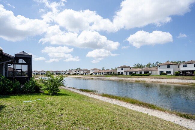 Building Photo - 8936 Madrid Cir