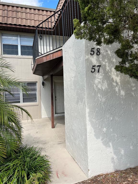 Building Photo - 57 Windtree Ln