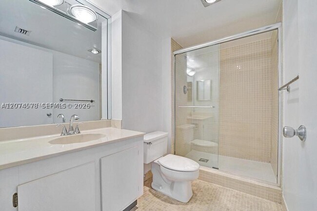 Building Photo - 20505 E Country Club Dr